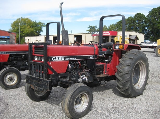 1985 Case IH Tractor - Wheel for sale — view 2