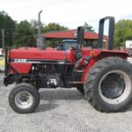 1985 Case IH Tractor - Wheel for sale — view 3