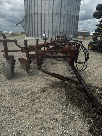 1983 Case IH Tillage - Plough for sale — view 5
