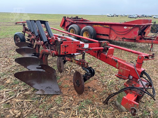 Case IH Tillage - Plough for sale — view 2