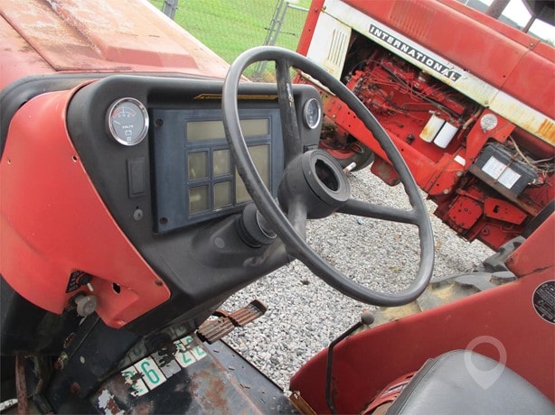 1991 Case IH Tractor - Wheel for sale — view 3