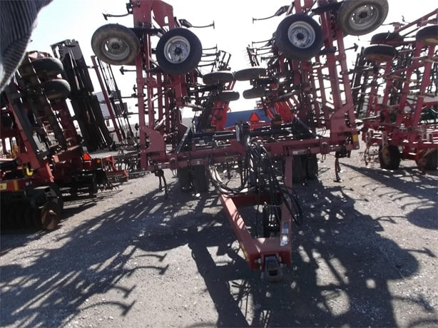 2011 Case IH Tigermate 200 Tillage - Cultivator for sale — view 2