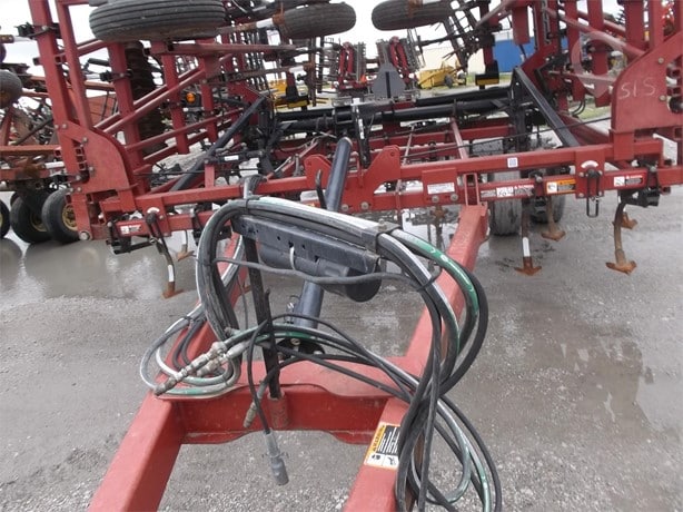 2002 Case IH Tigermate II Tillage - Cultivator for sale — view 3