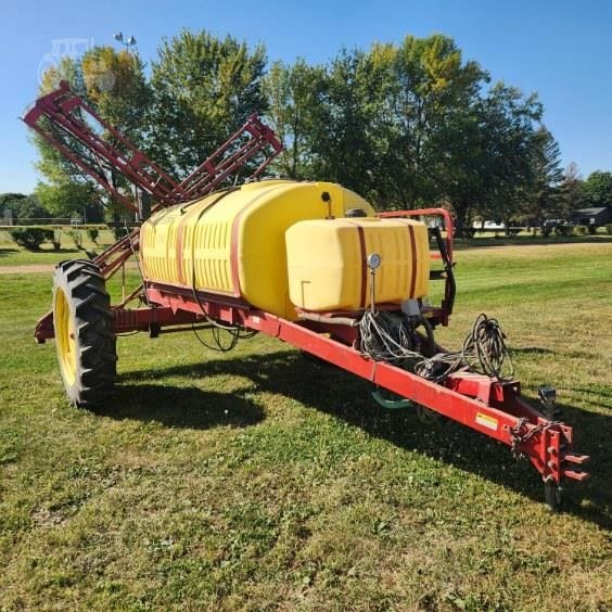 Century HD 1000 Sprayer - Pull Type for sale