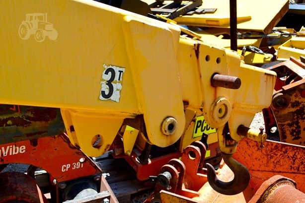 1975 Chamberlain Tractor - Wheel for sale — view 5