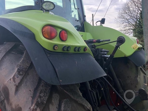 2011 Claas Axion 820 Tractor - Wheel for sale — view 2