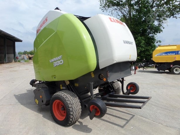 2008 Claas Variant 380 Hay - Round Baler for sale — view 3