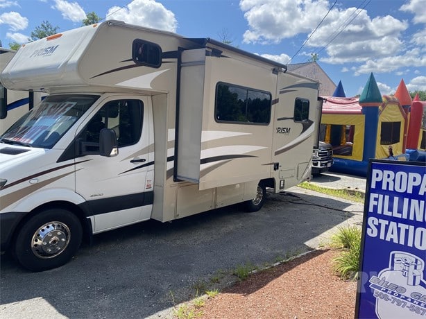 2017 Coachmen Prism 2250 Class C Motorhome for sale — view 2