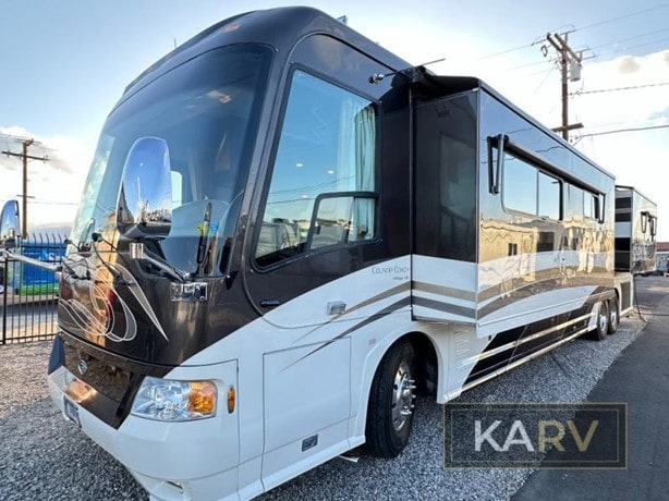 2008 Country Coach Intrigue Jubilee Class A - Diesel Motorhome for sale — view 3