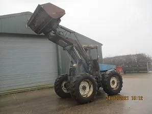 County 754 SW Tractor - Wheel for sale — view 2