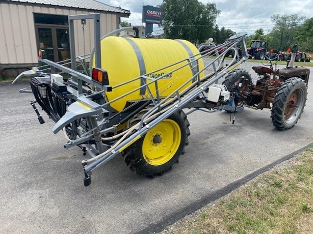 2022 Cropcare AGX750T Sprayer - Pull Type for sale — view 2