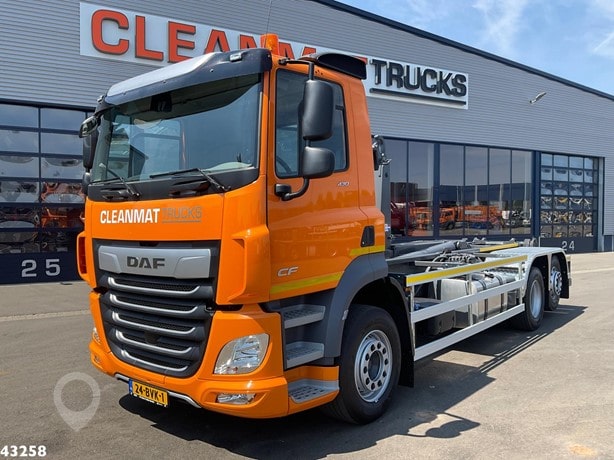 2023 DAF Hook Lift Truck for sale — view 2
