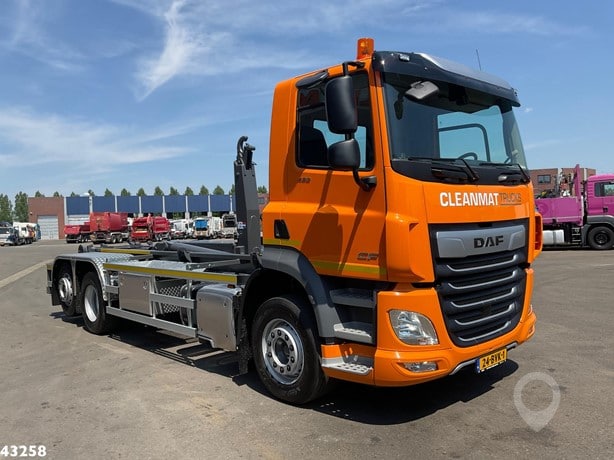 2023 DAF Hook Lift Truck for sale — view 3