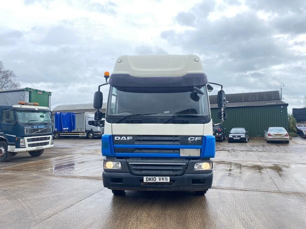 2010 DAF Flatbed Truck for sale — view 2