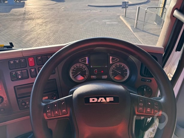 2022 DAF Beavertail Truck for sale — view 4