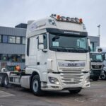 2015 DAF XF105.460 Hook Lift Truck for sale — view 2