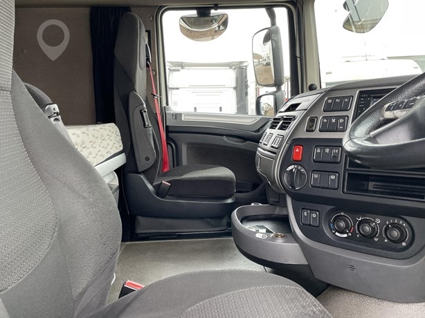 2017 DAF XF530 Truck Tractor Unit for sale — view 5