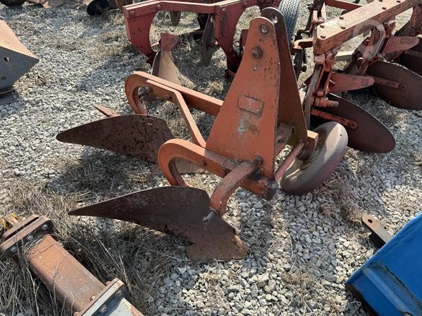 Dearborn 10-153 Tillage - Plough for sale