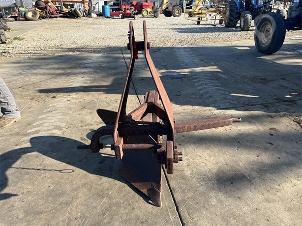 Dearborn 10-183 Tillage - Plough for sale — view 2
