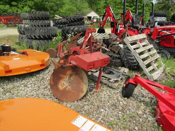 Dearborn Tillage - Plough for sale — view 4