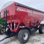 Demco 650T Gravity Wagon for sale