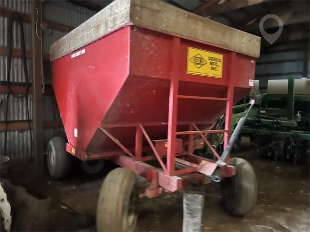 Derco 220 Gravity Wagon