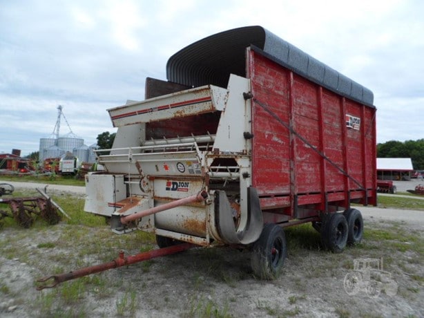 Dion N10G Harvest - Forage Wagon for sale