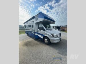2020 Dynamax Isata 3 24RW Class C Motorhome for sale