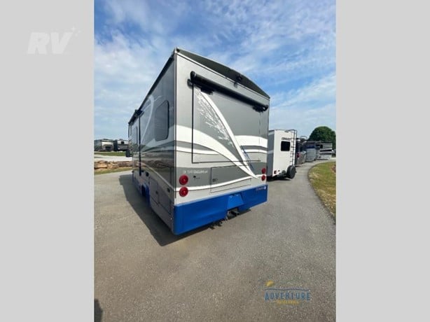 2020 Dynamax Isata 3 24RW Class C Motorhome for sale — view 5