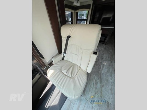 2018 Entegra Coach Insignia 37MB Class A - Diesel Motorhome for sale — view 4