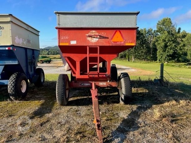 EZ Flow Gravity Wagon for sale — view 2