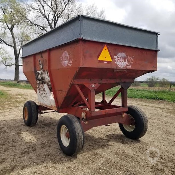 1975 EZ Flow Gravity Wagon for sale — view 3