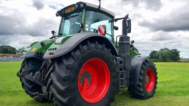 2017 Fendt 1050 Vario Tractor - Wheel for sale — view 4