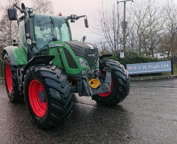 2014 Fendt 7200R Tractor - Wheel for sale