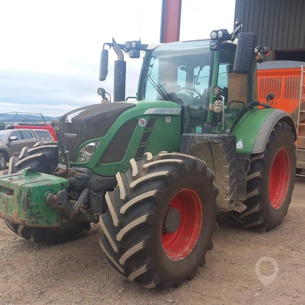 2012 Fendt 7200R Tractor - Wheel for sale