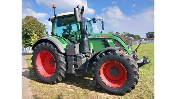 2016 Fendt 7200R Tractor - Wheel for sale — view 4