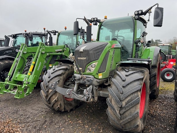 2019 Fendt 724 Vario TMS Tractor - Wheel for sale — view 2
