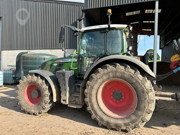 2019 Fendt 724 Vario TMS Tractor - Wheel for sale — view 2