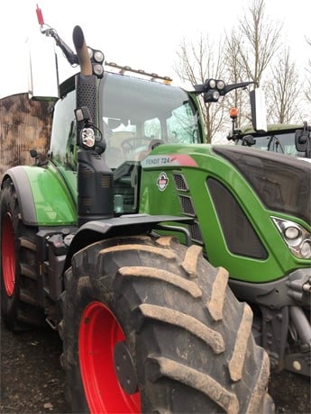 2018 Fendt 724 Vario TMS Tractor - Wheel for sale — view 2