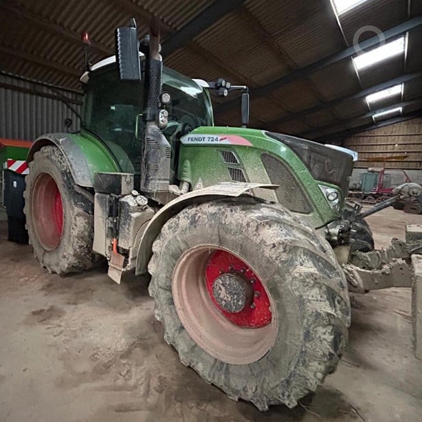 2017 Fendt 724 Vario TMS Tractor - Wheel for sale — view 2