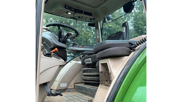 2017 Fendt 724 Vario TMS Tractor - Wheel for sale — view 5
