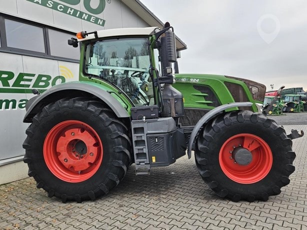 2017 Fendt 8240 ASF Tractor - Wheel for sale — view 4