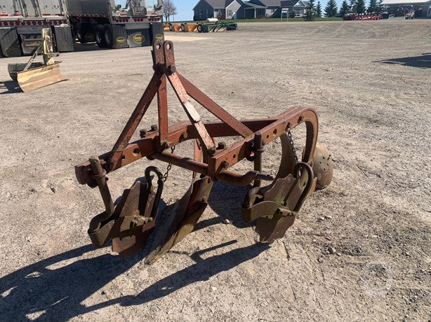 Ferguson AP 300 D Tillage - Plough for sale