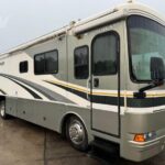 2005 Fleetwood Bounder 34H Class A - Diesel Motorhome for sale