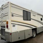 2005 Fleetwood Bounder 34H Class A - Diesel Motorhome for sale — view 3
