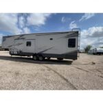 2021 Forest River Fifth Wheel Motorhome for sale — view 3