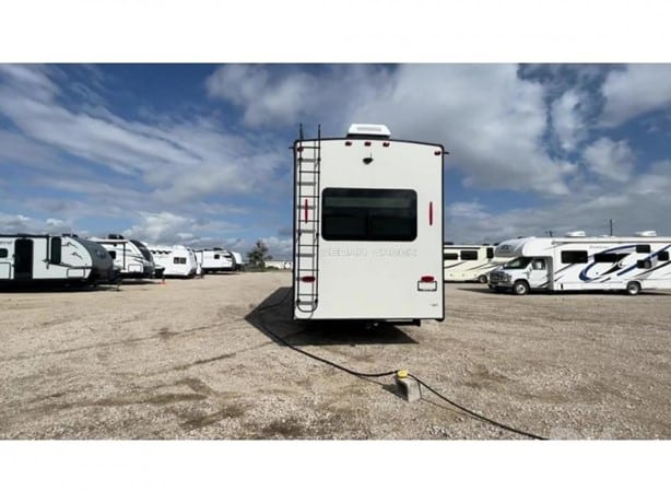 2021 Forest River Fifth Wheel Motorhome for sale — view 4