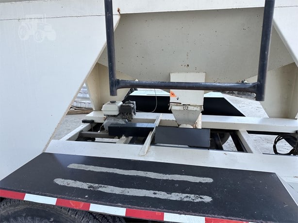 Friesen Planting - Seed Tender for sale — view 3