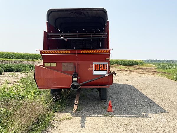 H&S XL79 Harvest - Forage Wagon for sale — view 2