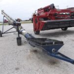 Harvest International T1032 Grain Auger for sale — view 3